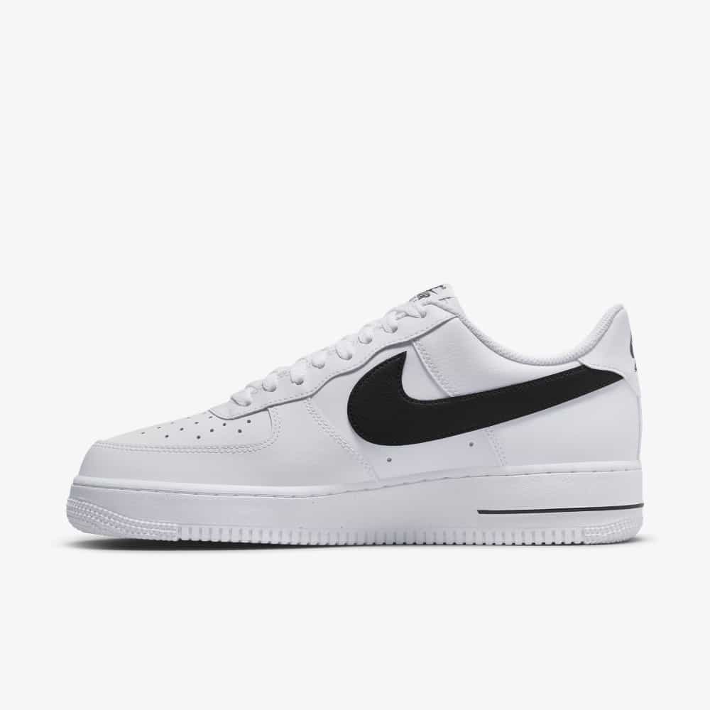 White air force clearance 1 with black tick